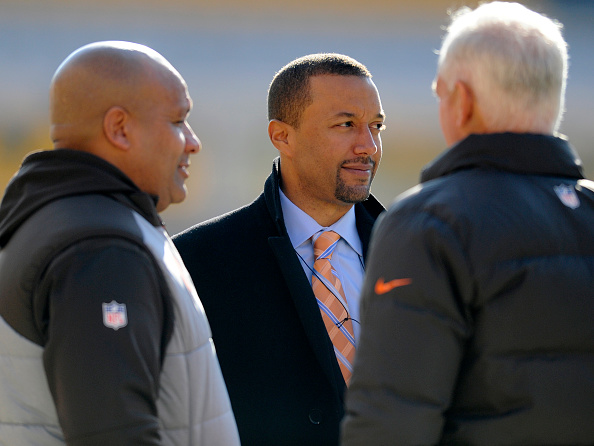 Cleveland Browns v Pittsburgh Steelers